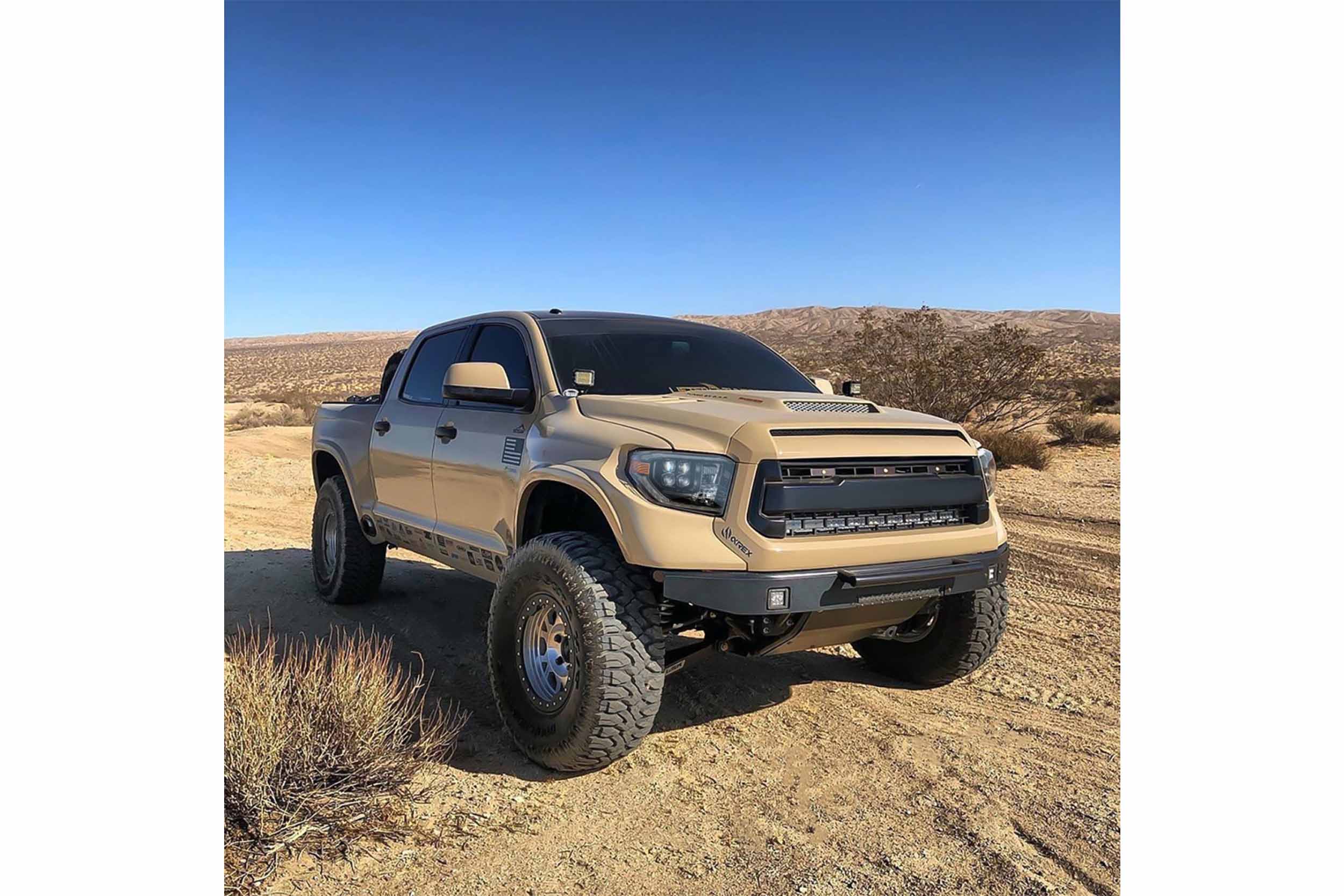 Toyota Tundra (14-21): AlphaRex Nova G2 Headlights | TRS 880833